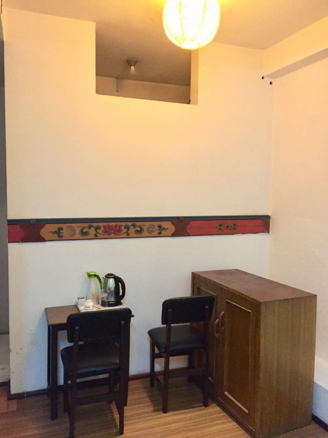 Flavors Inn Meditation Center 카트만두 외부 사진