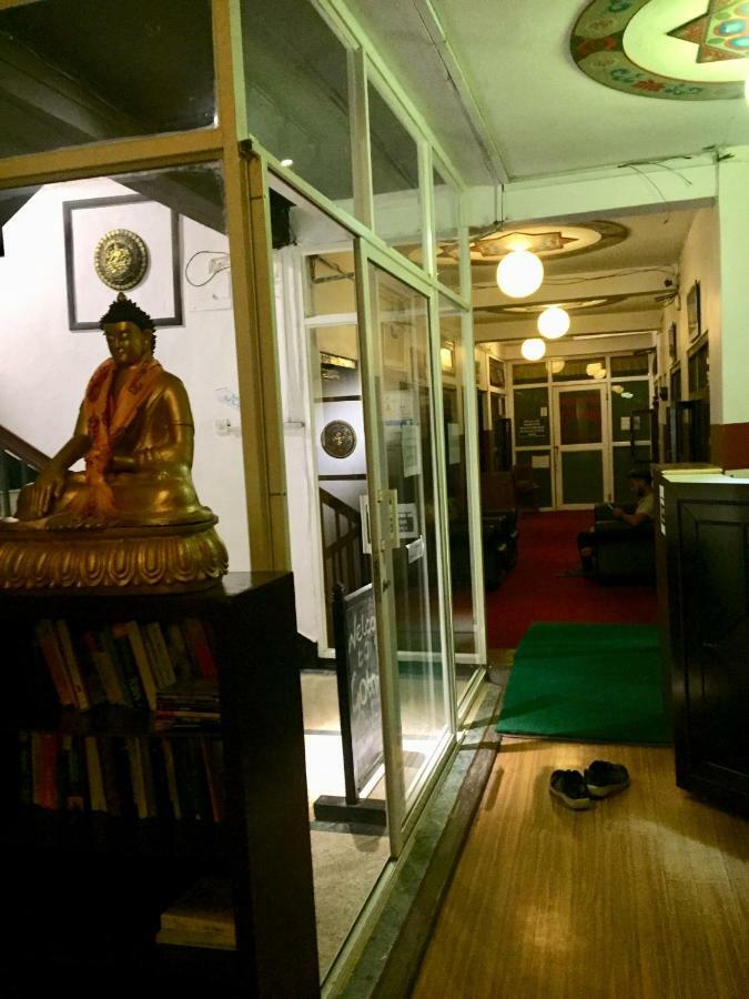 Flavors Inn Meditation Center 카트만두 외부 사진