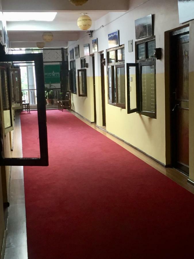 Flavors Inn Meditation Center 카트만두 외부 사진